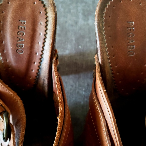Vintage Pegabo Shoes - Picture 2 of 7